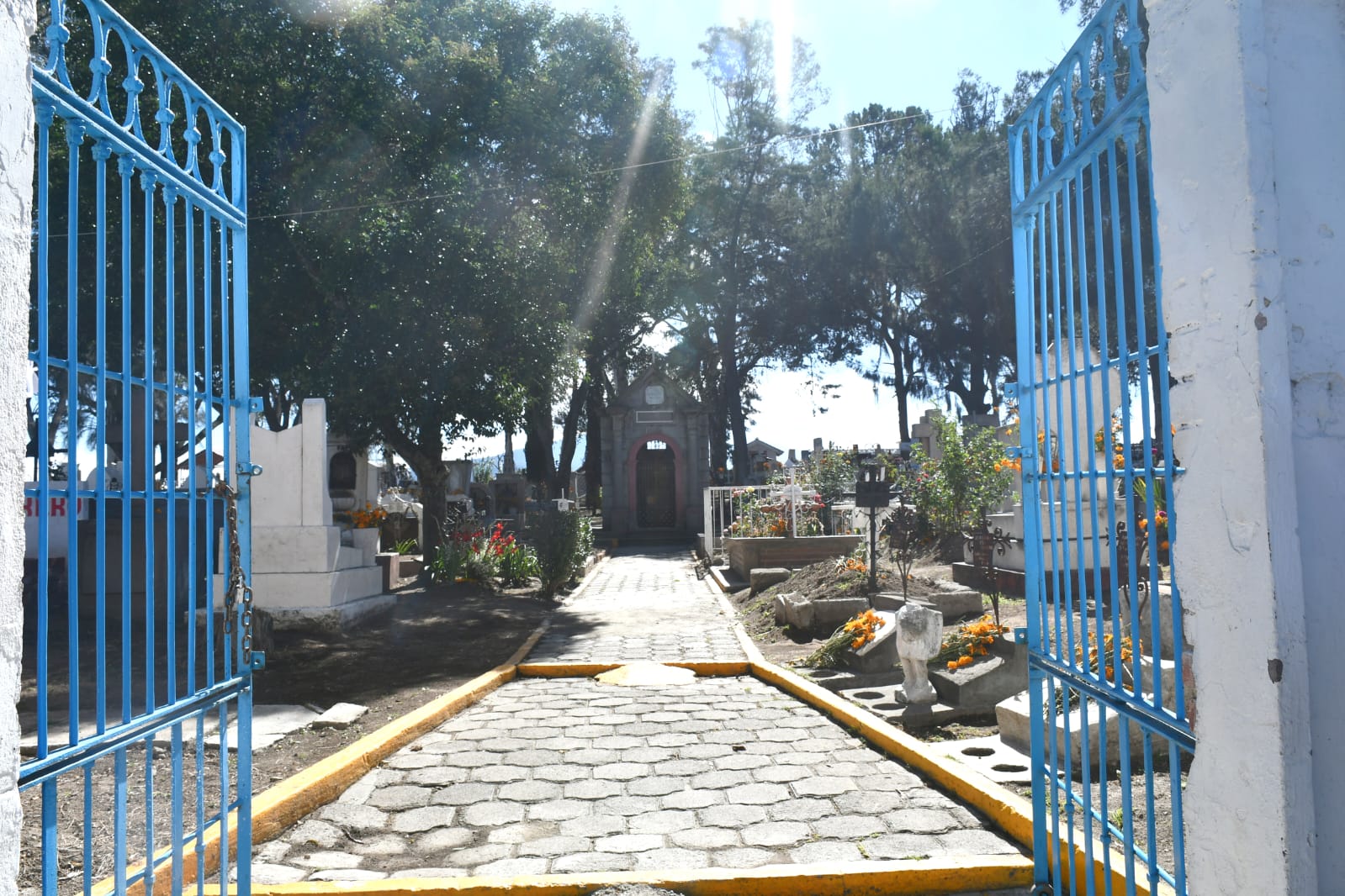 Remozó el Ayuntamiento de Apetatitlán el panteón municipal La Piedad